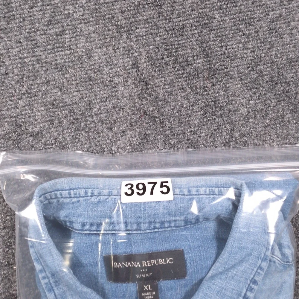 Banana Republic Slim Fit Denim Shirt Mens XL Blue Long Sleeve Button Down